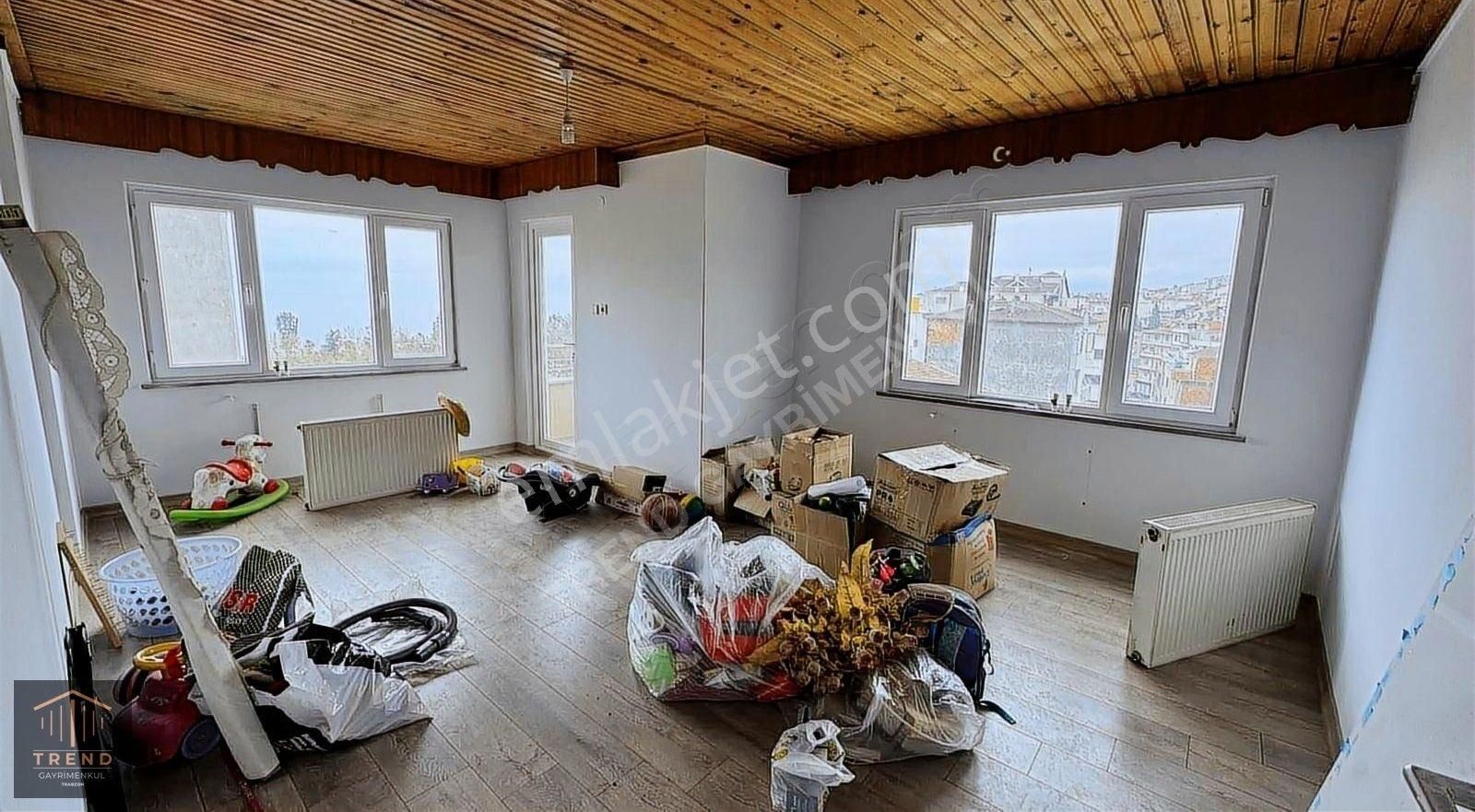 Akçaabat Orta Kiralık Daire TREND GAYRİMENKUL AKÇAABAT MERKEZ DE KİRALIK DOĞALGAZLI DAİRE