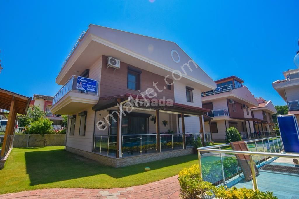 Kuşadası Kadıkalesi Satılık Villa TEK MUSTAKIL 4+1 VILLA 