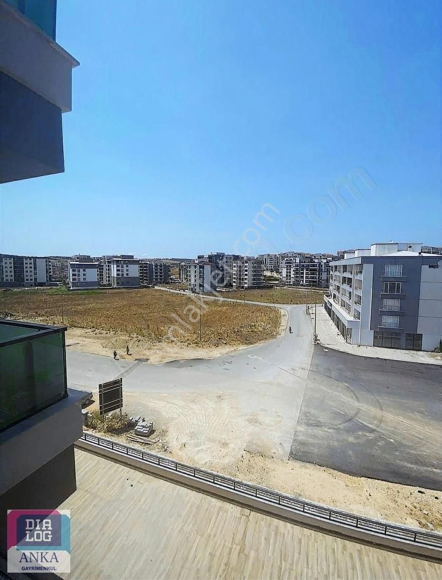 Nilüfer Balkan Satılık Daire KARNUR DAMLA PARK BALKAN 3+1 ARAKAT FIRSAT DAİRE