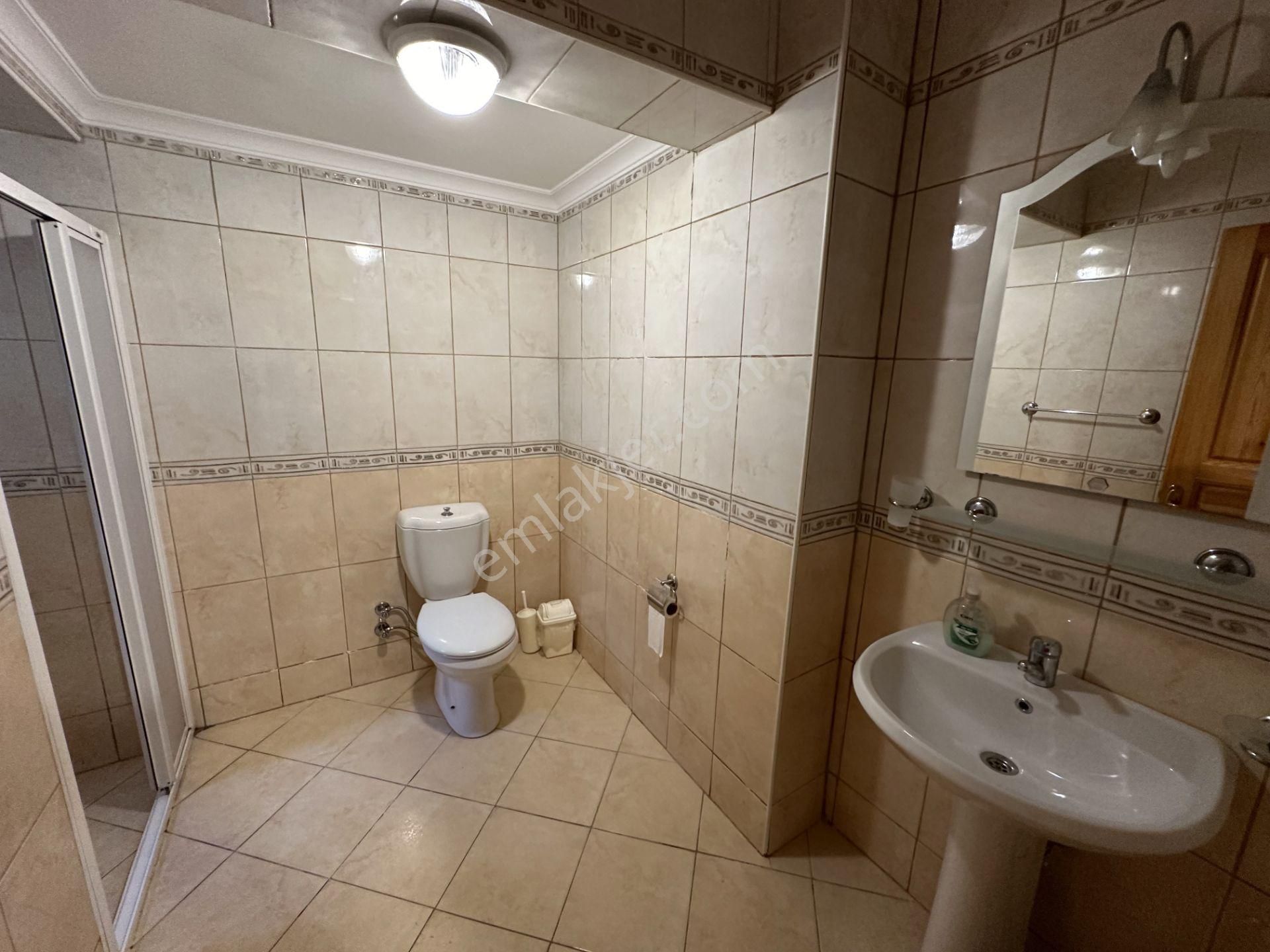 Satılık Ortak Havuzlu Villa Mükemmel Konumda - Görsel 32