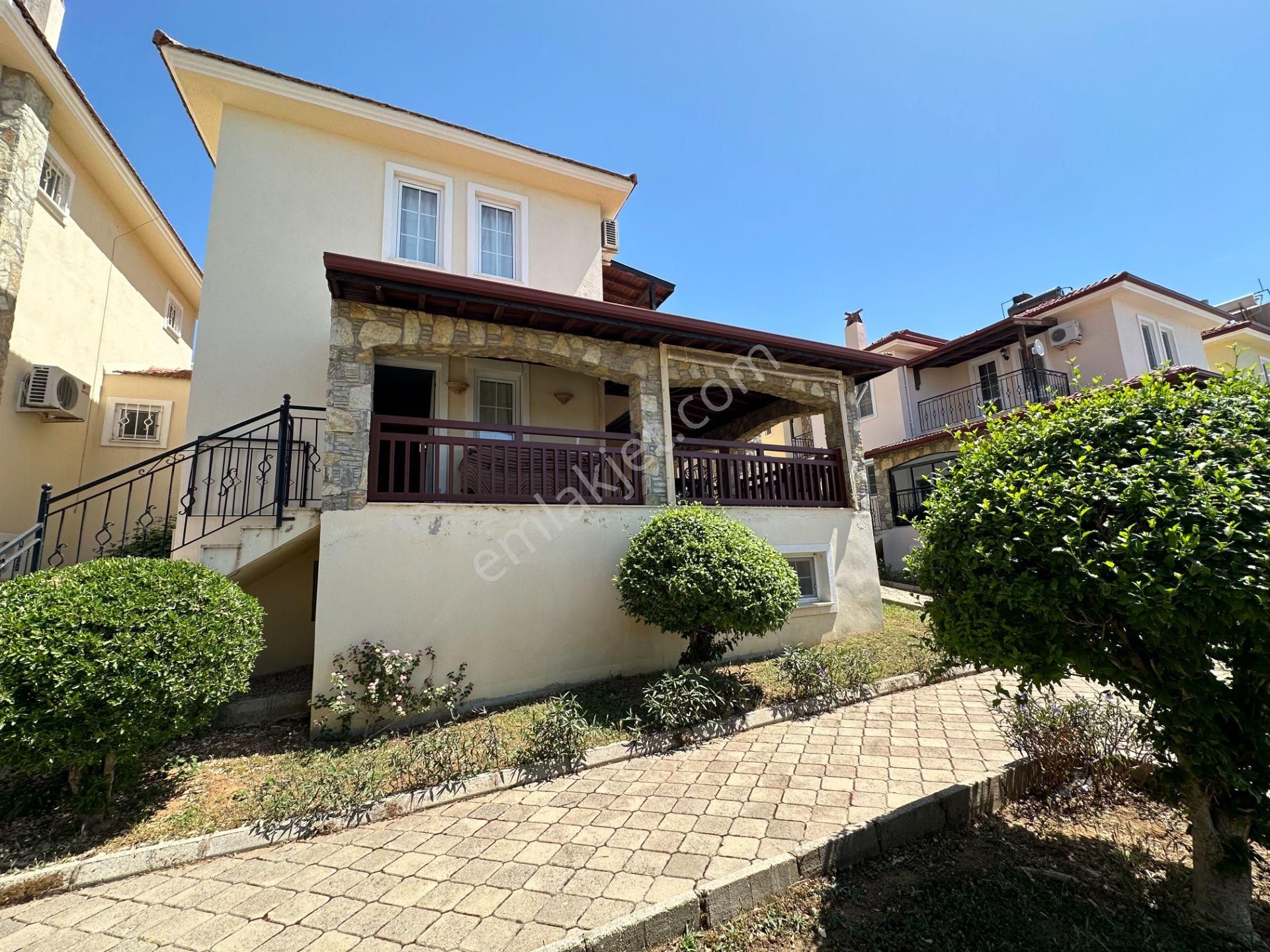 Fethiye Ölüdeniz Satılık Villa Satılık Ortak Havuzlu Villa Mükemmel Konumda