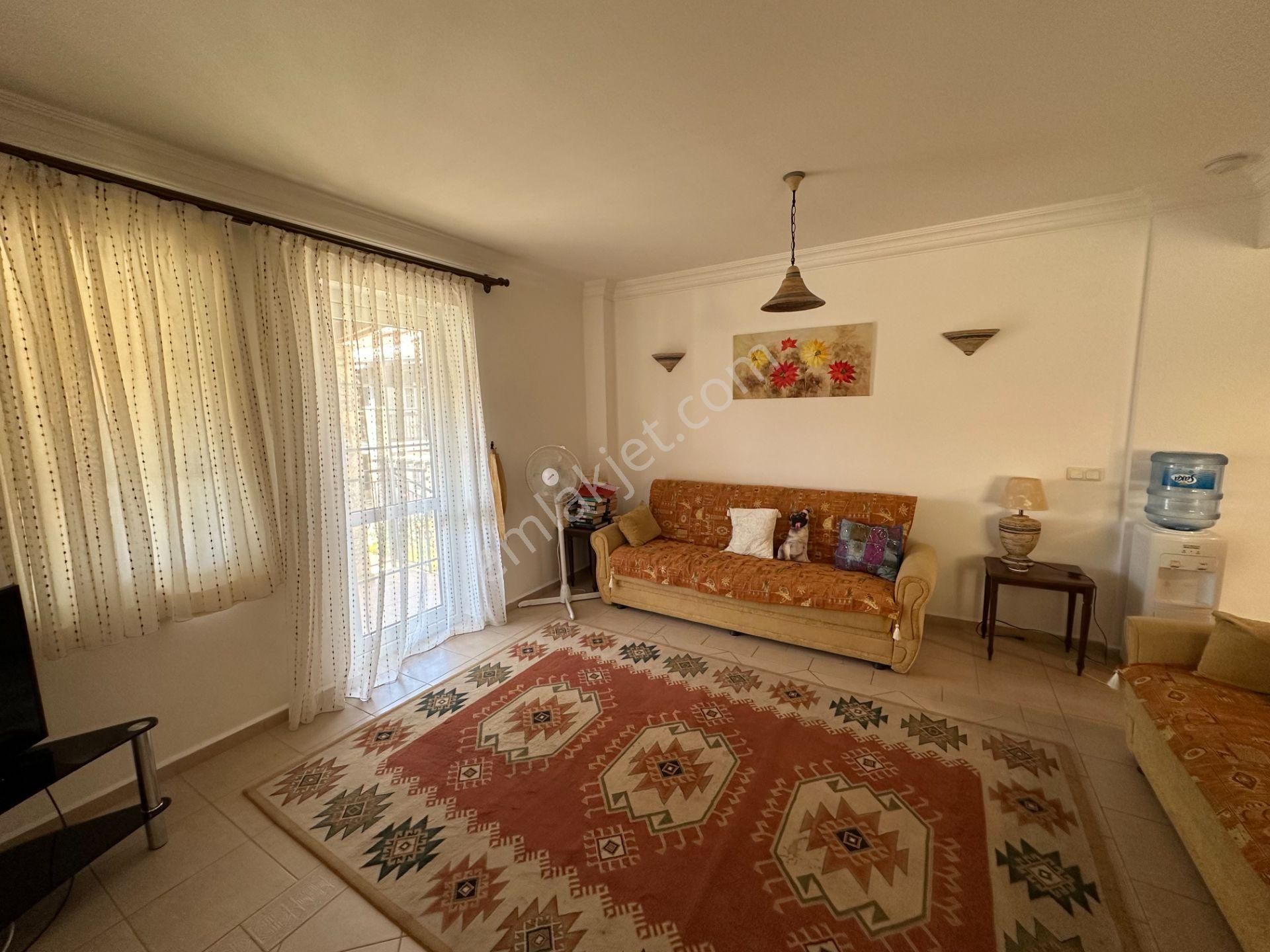 Satılık Ortak Havuzlu Villa Mükemmel Konumda - Görsel 6