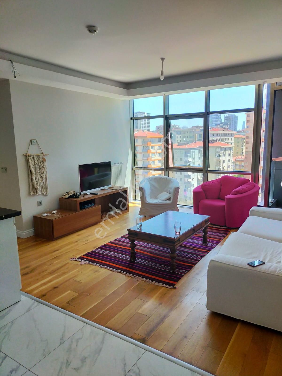 Kadıköy Fikirtepe Satılık Daire  REMAX CITY'DEN 1071 KADIKÖY  1,5+1 SATILIK  FIRSAT DAİRE