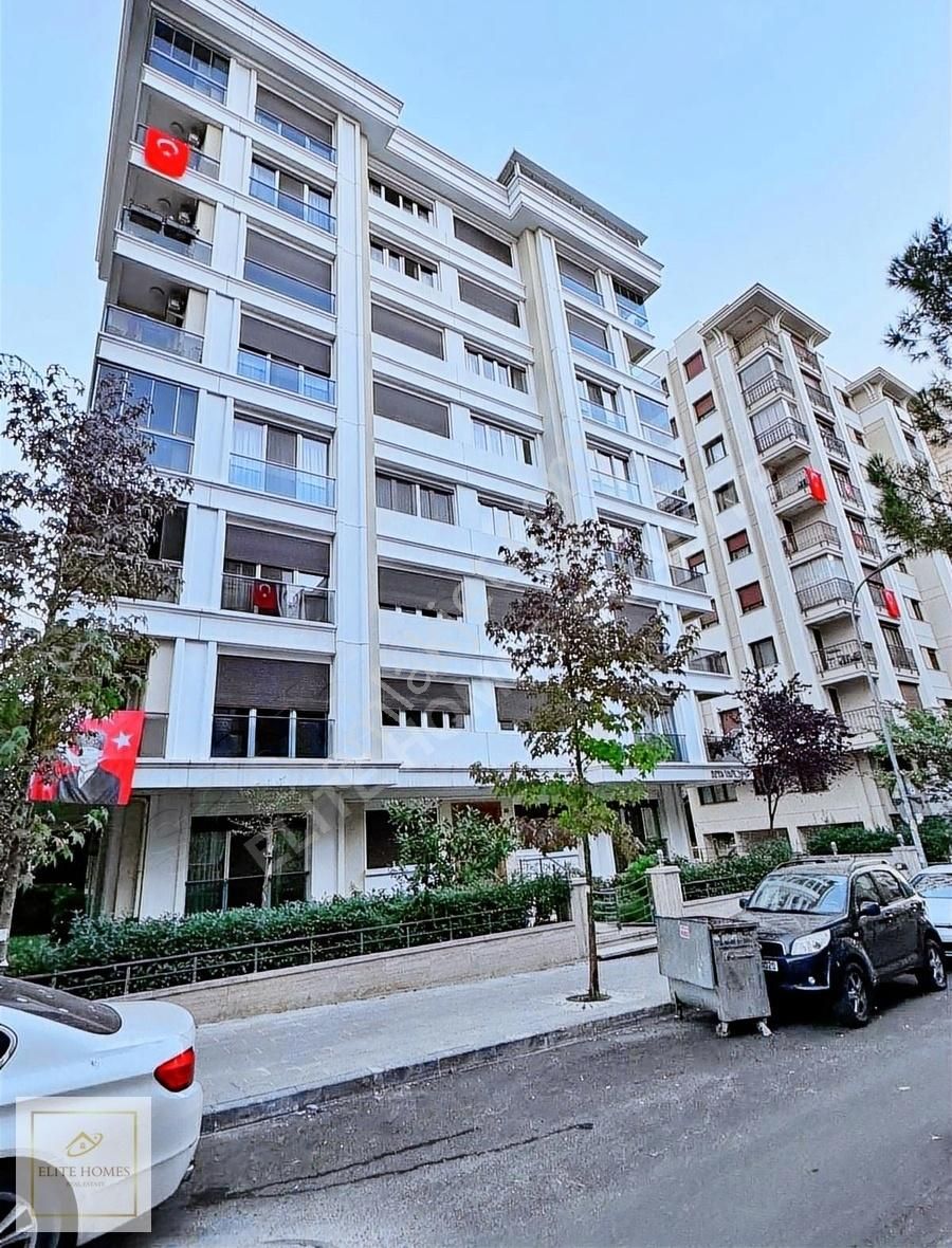 Kadıköy Göztepe Satılık Daire ELITE HOMES'TAN BALKONLU MASRAFSIZ MÜKEMMEL KONUMDA GENİŞ 3+1