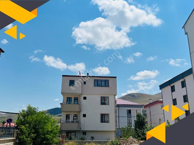 Bayburt Merkez Şingah Kiralık Daire ŞİNGAH MAHALLESİNDE ŞEHRİN GÜRÜLTÜSÜNDEN UZAK GENİŞ 3+1 DAİRE 