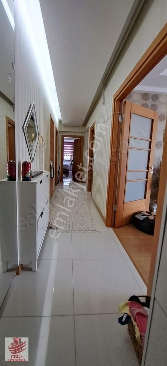 Ümraniye İstiklal Satılık Daire İSTİKLAL MH. SATILIK 3+1 OTOPARKLI DAİRE 9.450.000 TL