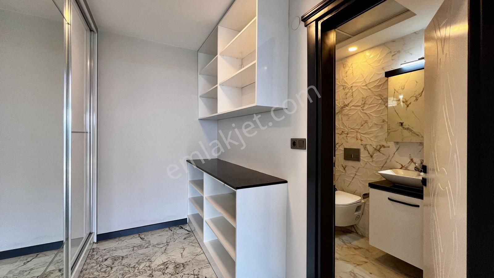 Kuşadası Kadınlar Denizinde Satılık 4+1 Müstakil Malikane - Görsel 14