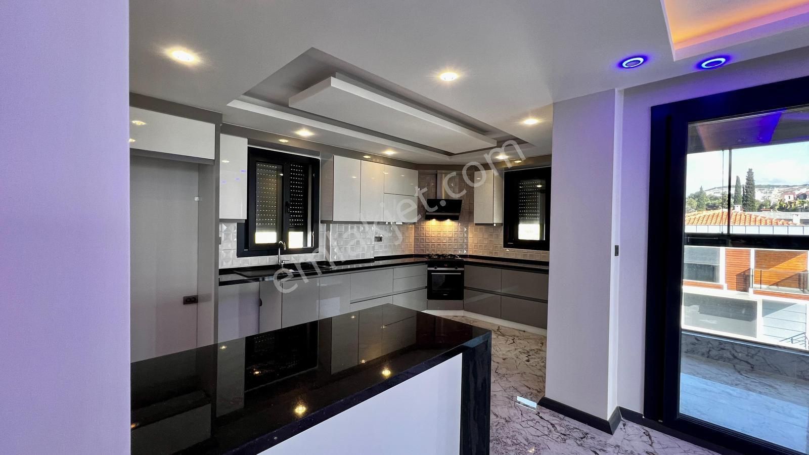 Kuşadası Kadınlar Denizinde Satılık 4+1 Müstakil Malikane - Görsel 28