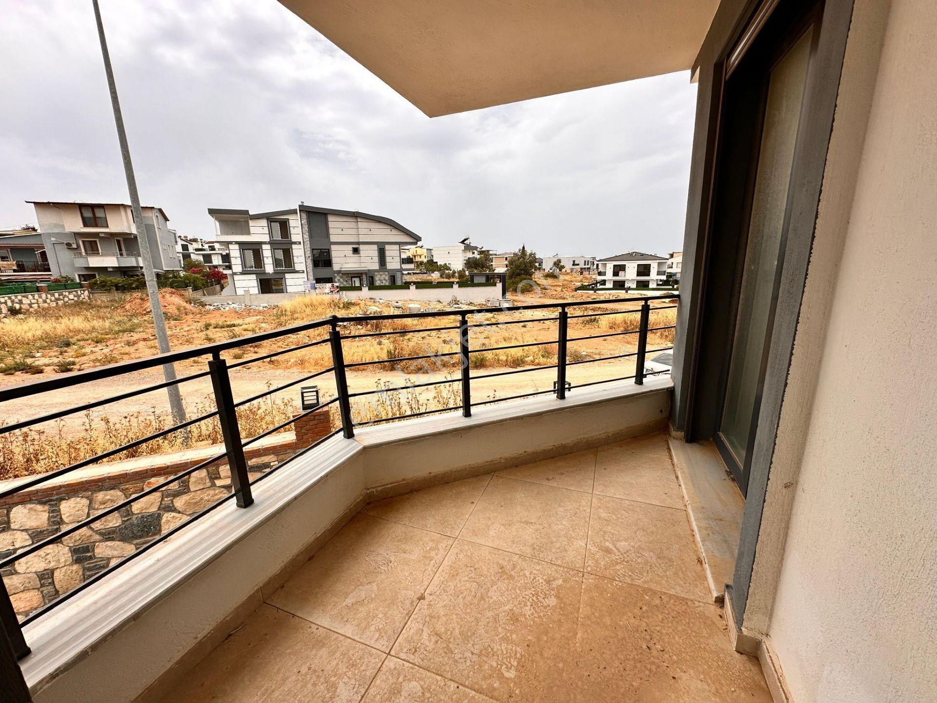 Didim Hisar Mahallesi Yuvakur Emlaktan Acil Satılık 3+1 Villa Bahçeli Havuzlu Köşe Başı - Görsel 24