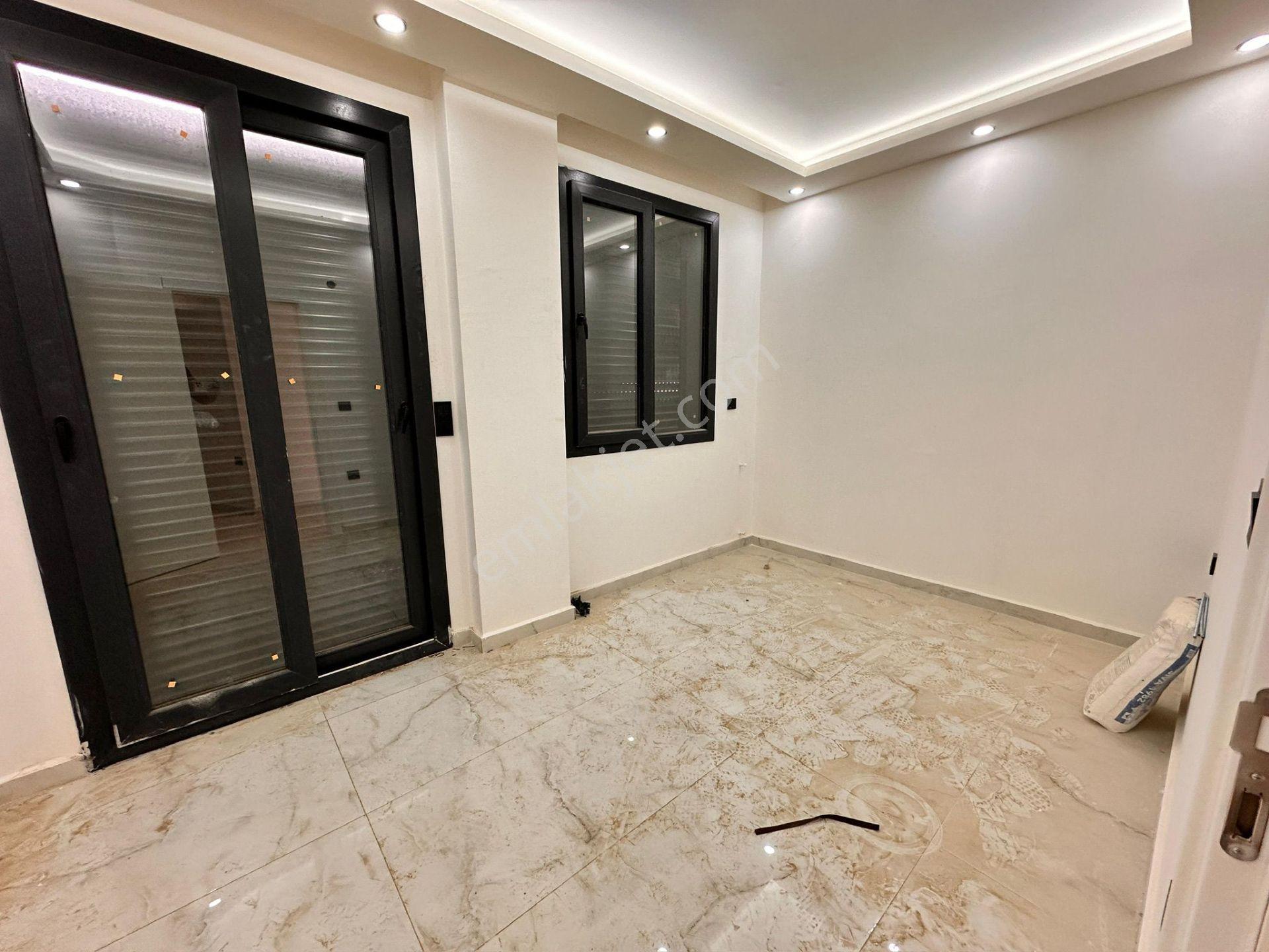Didim Hisar Mahallesi Yuvakur Emlaktan Acil Satılık 3+1 Villa Bahçeli Havuzlu Köşe Başı - Görsel 16