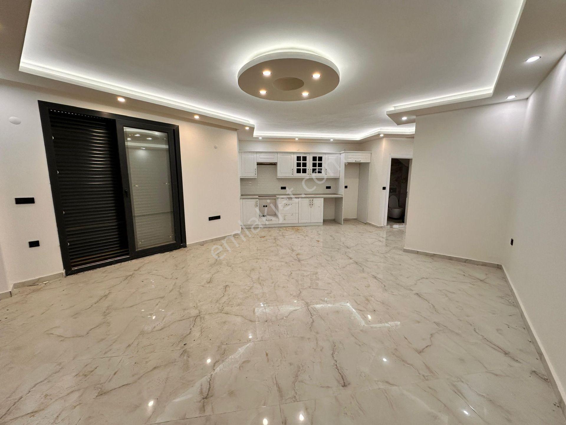 Didim Hisar Mahallesi Yuvakur Emlaktan Acil Satılık 3+1 Villa Bahçeli Havuzlu Köşe Başı - Görsel 8