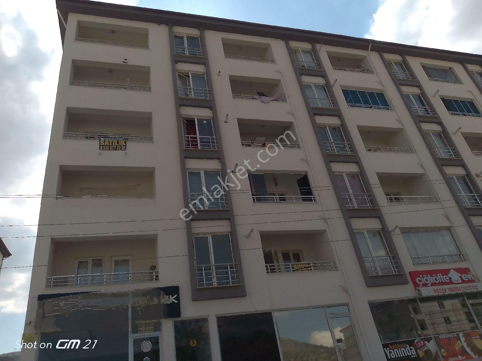 Amasya Merkez Şeyhcui Satılık Daire AMASYA MERKEZ ŞEYHCUİDE OKULLAR BÖLGESİNDE SATILIK 1+1