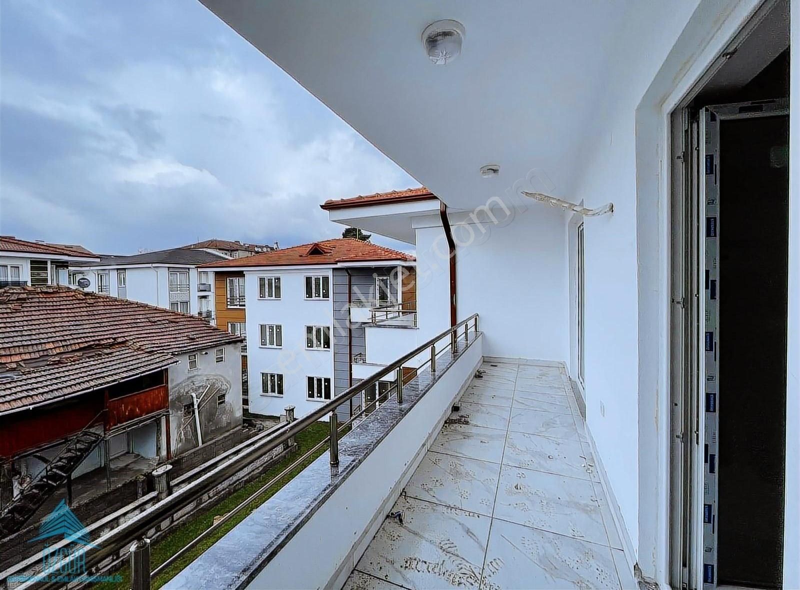 Sapanca Camicedit Satılık Daire SAKARYA SAPANCA CAMİCEDİT MAH.SATILIK PRESTİJLİ 3+1 SIFIR DAİRE