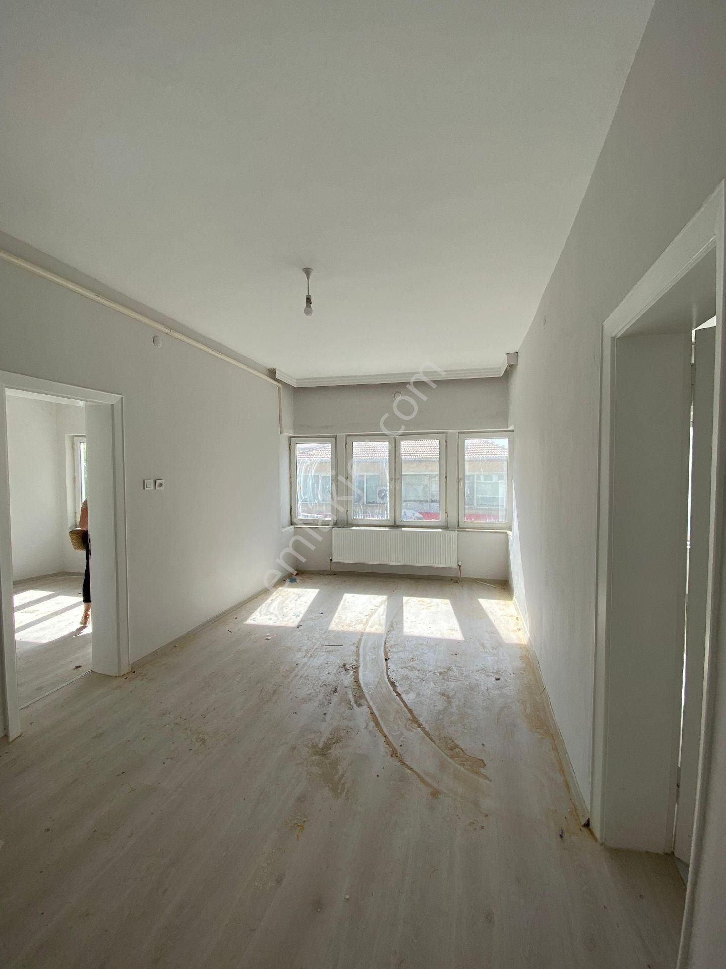 Geliboluda 3 Katlı Apartman Satılıktır - Görsel 35