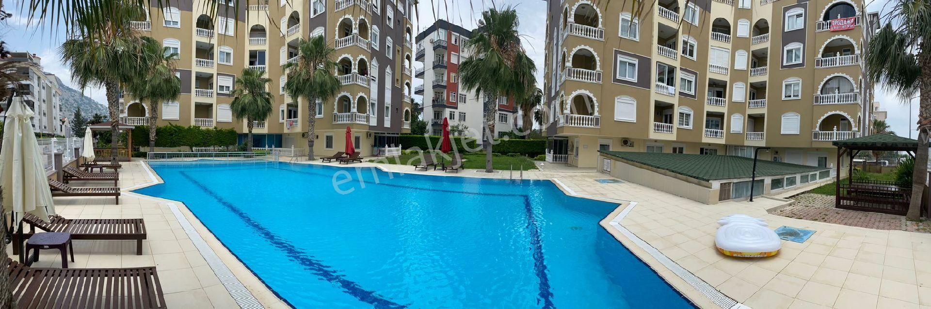 Konyaaltı Hurma Satılık Daire Hurma Residence 1+1 kapalı havuz otopark +kapalı ve açik havuz 