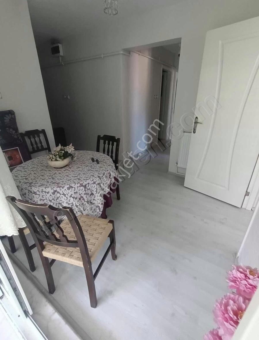 Mudanya Güzelyalı Yalı Satılık Daire Mudanya güzelyalı denize 0 2+1 eşyalı 90 m2