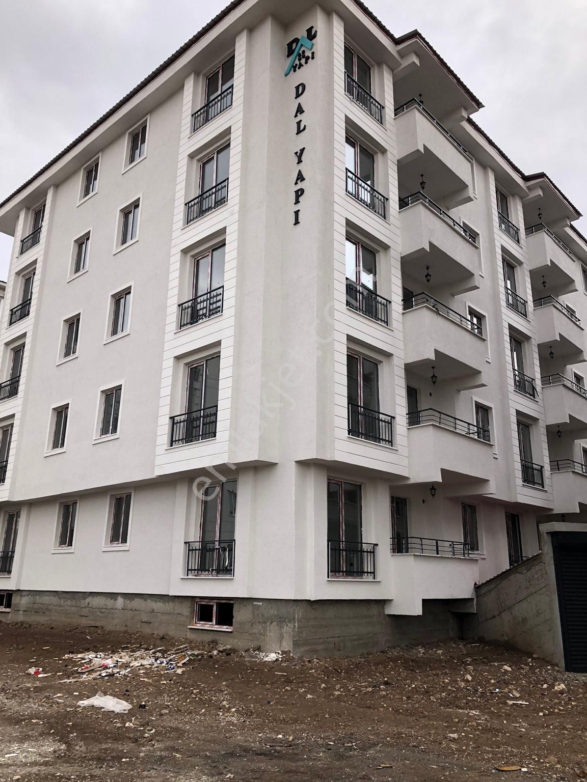 Kars Merkez Şehitler Satılık Daire SATILIK HAZIR 2+1 DAİRE