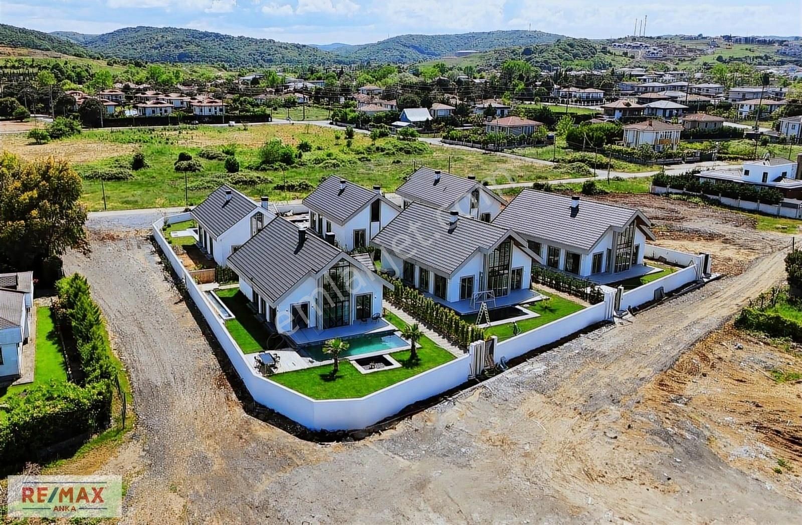 Şile Çavuş Satılık Villa REMAX ANKA'DAN DUSA VADİ EVLERİNDE SATILIK VİLLA