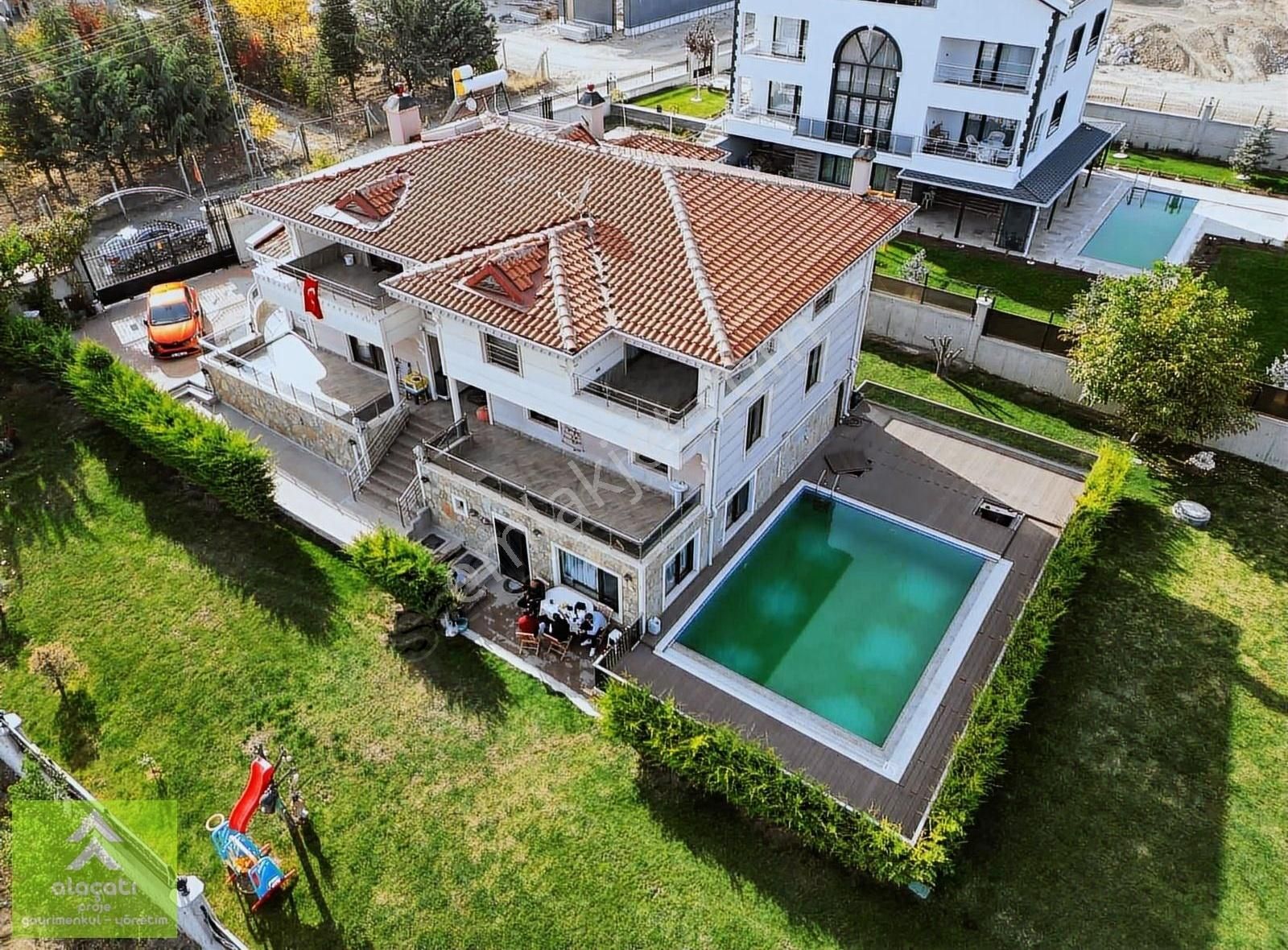 Gölbaşı Karşıyaka Satılık Villa alaçatı'dan GÖLBAŞINDA EŞSİZ HAVUZLU 6+2 LÜKS VİLLA