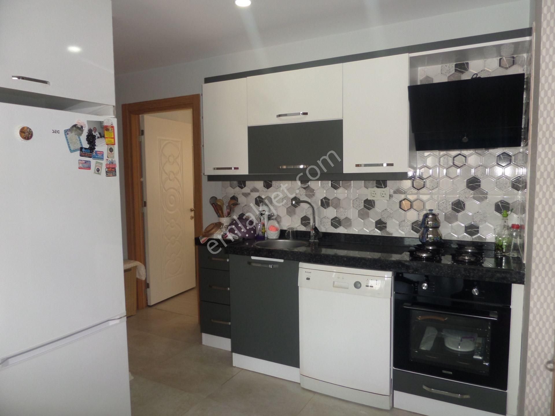 Seyhan Bahçeşehir Satılık Daire BAHÇEŞEHİR'DE ,5.KAT,2+1,AÇIK MUT.SATILIK DAİRE