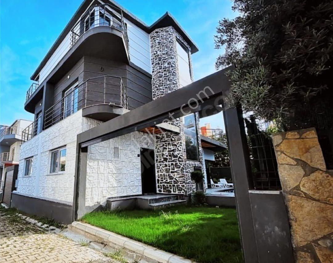 Kuşadası Soğucak Satılık Villa  ПРОДАЁТСЯ/FOR SALE/SATILIK KUŞADASI SIFIR İKİZ VİLLA 350 m²