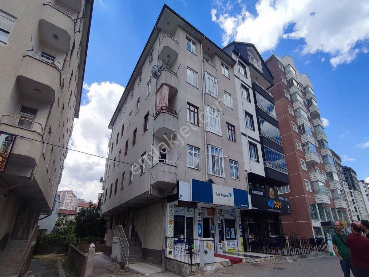 Kocasinan Yunusemre Satılık Daire Bağdat Caddesi Üzerinde 3+1 Satılık Daire