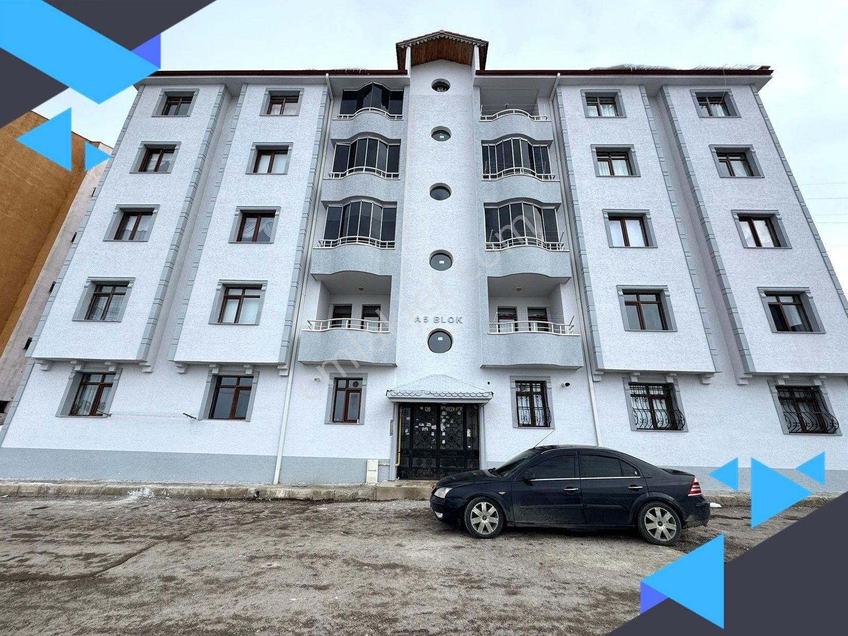 Bayburt Merkez Tuzcuzade Satılık Daire Sılakent Sitesinde 3+1 Satılık Fırsat Daire