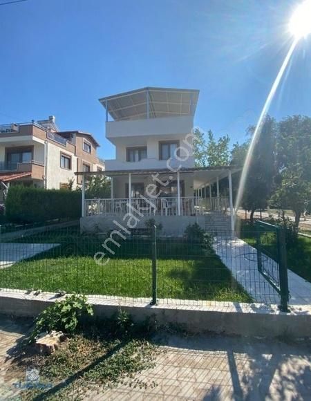 Dikili Salihler Kiralık Villa DİKİLİ TURYAP TAN TAM MÜSTAKİL EŞYALI VİLLA