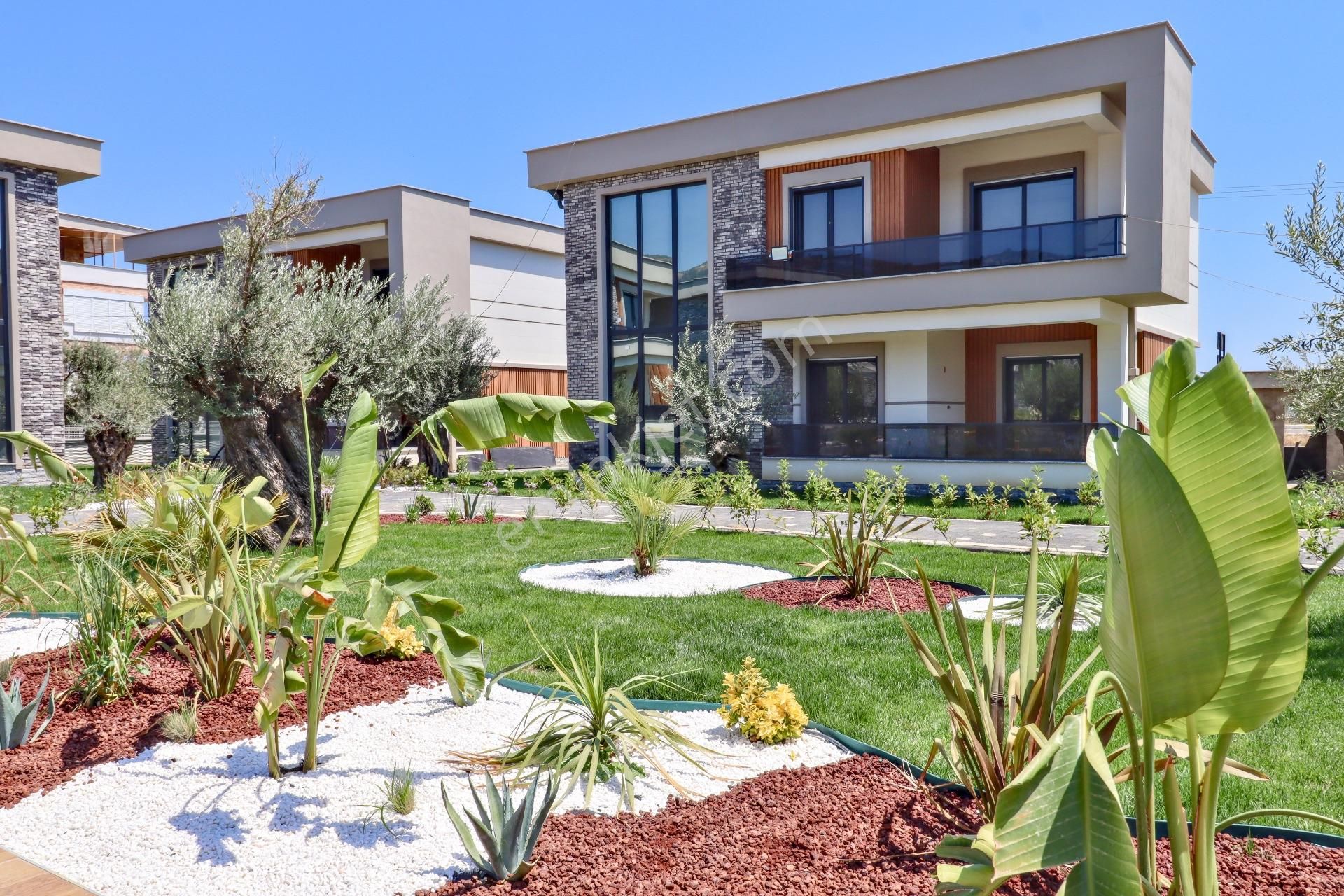 Mahmut İşler'den Satılık 4+1 Süper Lüks Müstakil Villalar - Görsel 2