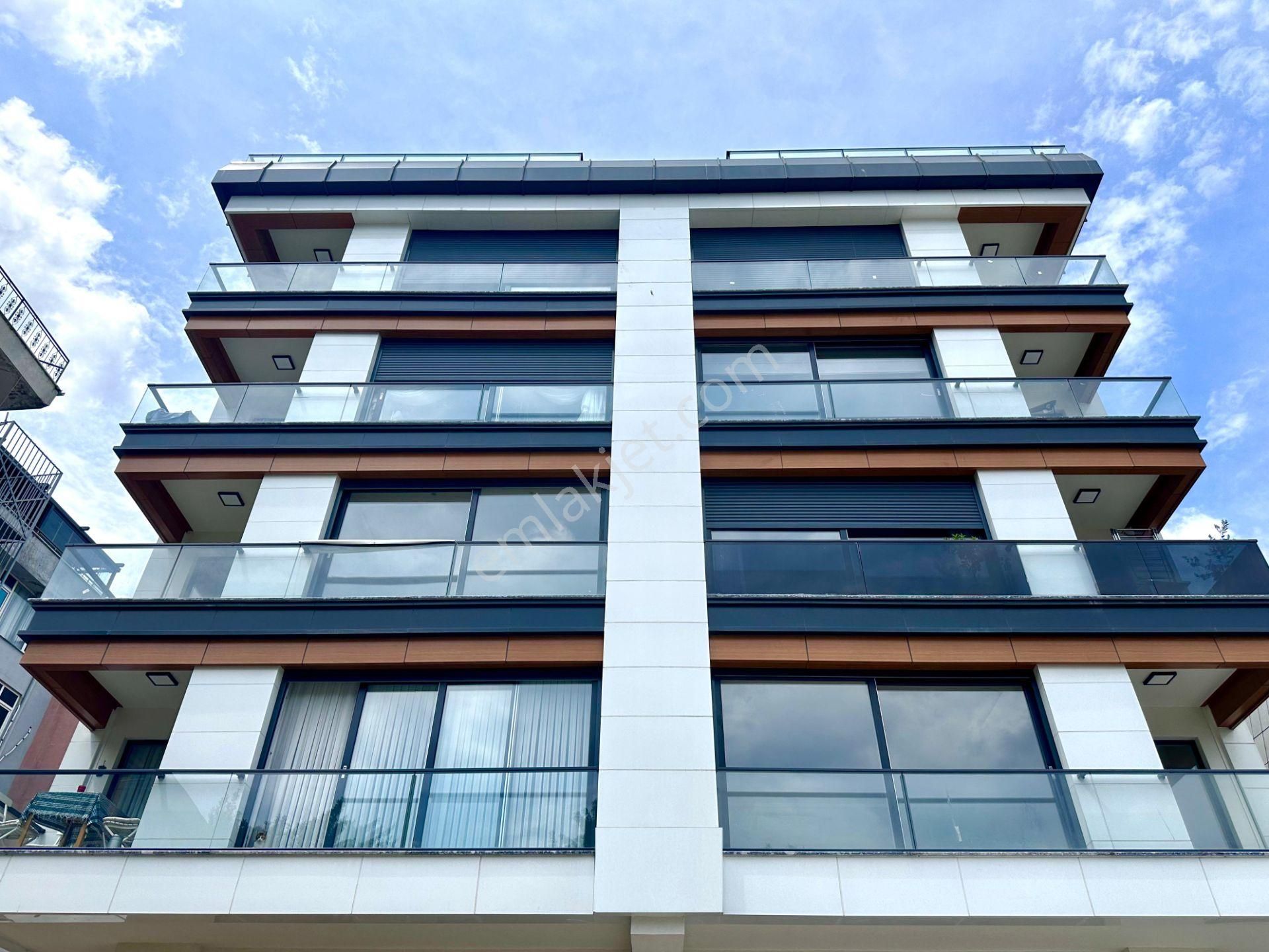 Bakırköy Sakızağacı Satılık Daire  Atlas'tan, Sahil Yolunda, Deniz Manzaralı, 3+1, 145m2, E.Banyolu