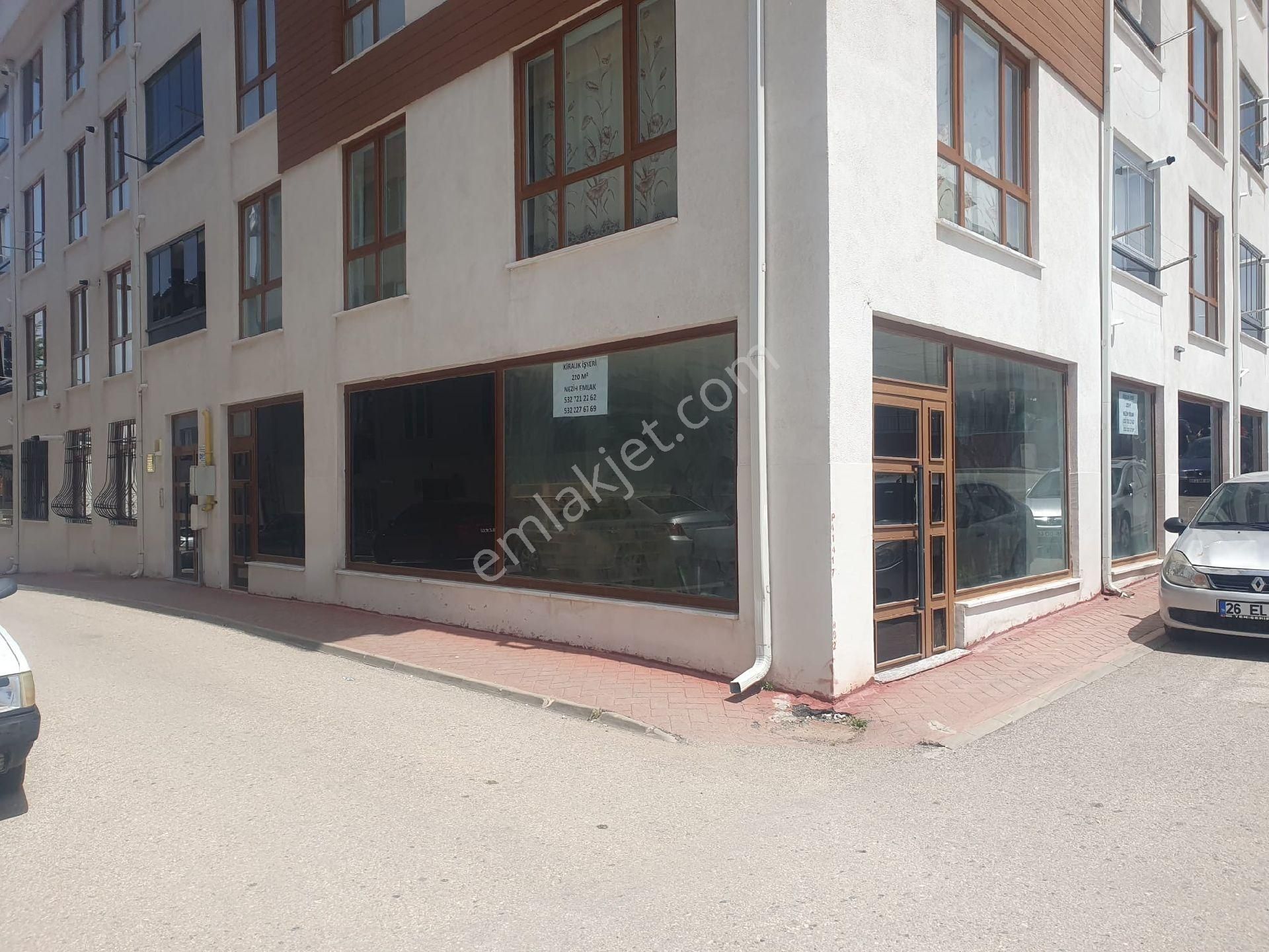 Odunpazarı Gültepe Kiralık Dükkan & Mağaza Büyük köşe kullanışlı iş yeri 