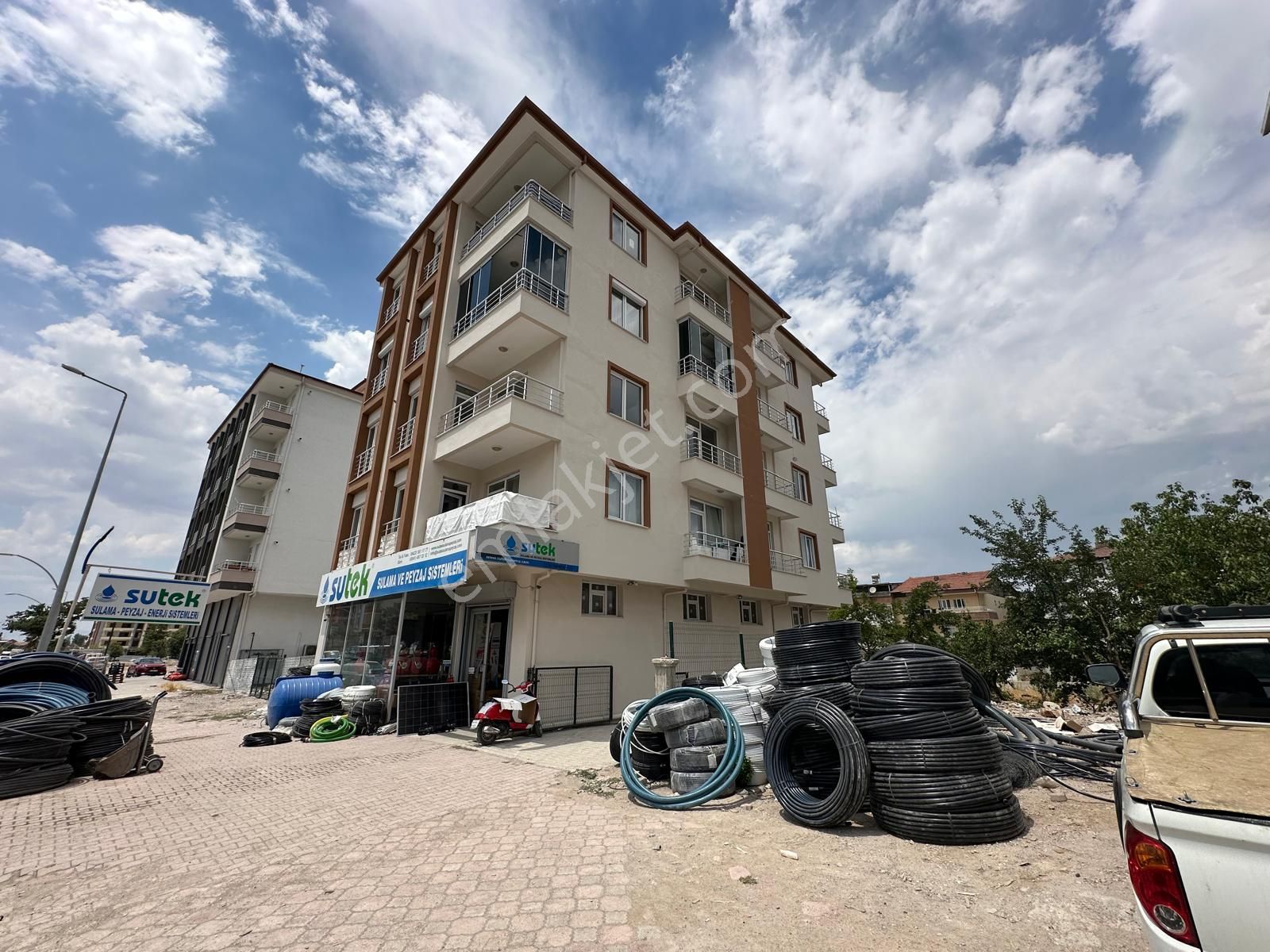 Yeşilyurt Bentbaşı Satılık Daire  CB SAFİR'den KUZEY KÖY GARAJI'na KOMŞU SATILIK 2+1 DAİRE