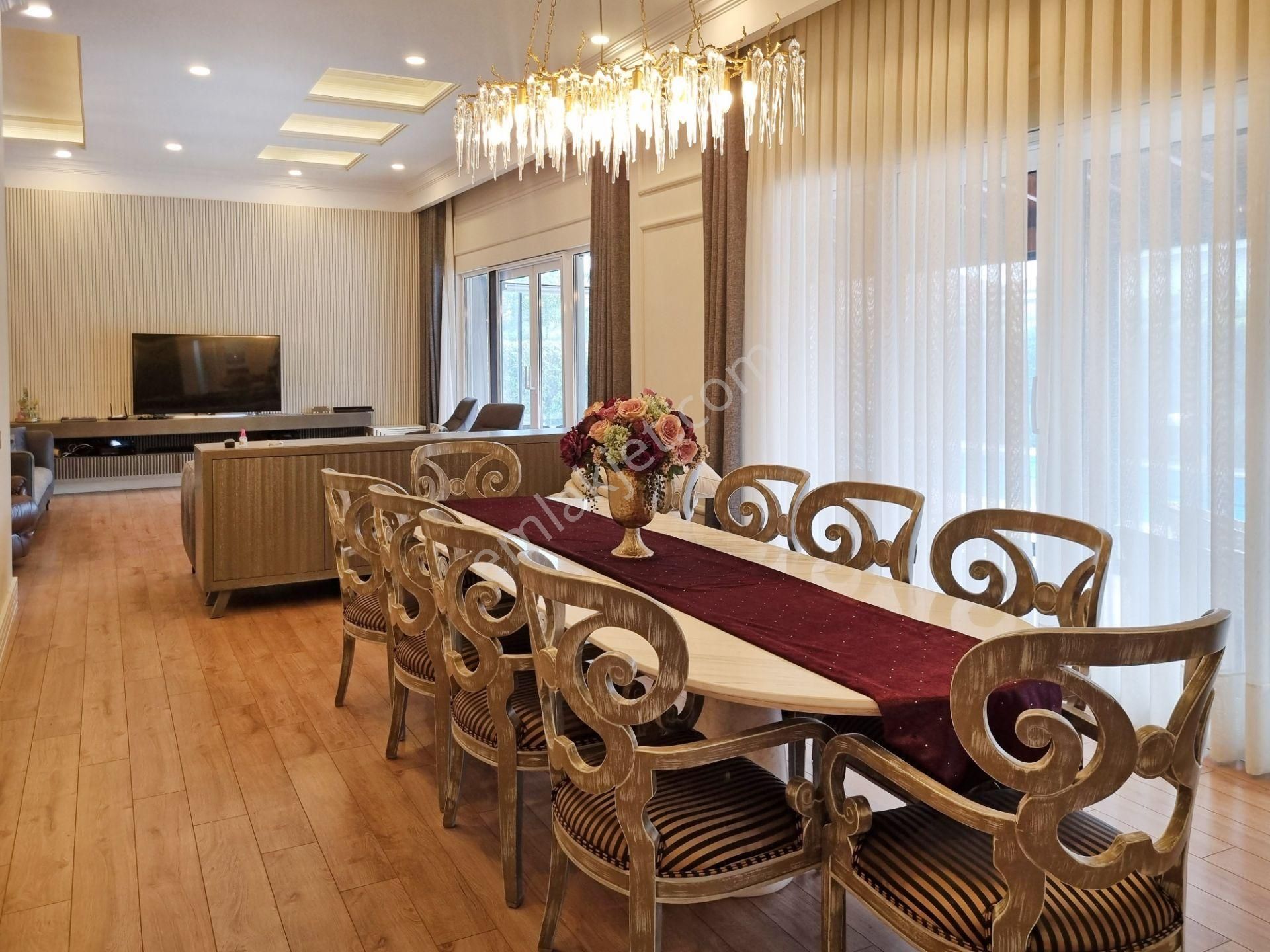 Gökhan Üçgün'den Panorama Villaları'nda Etkileyici Müstakil Villa - Görsel 8