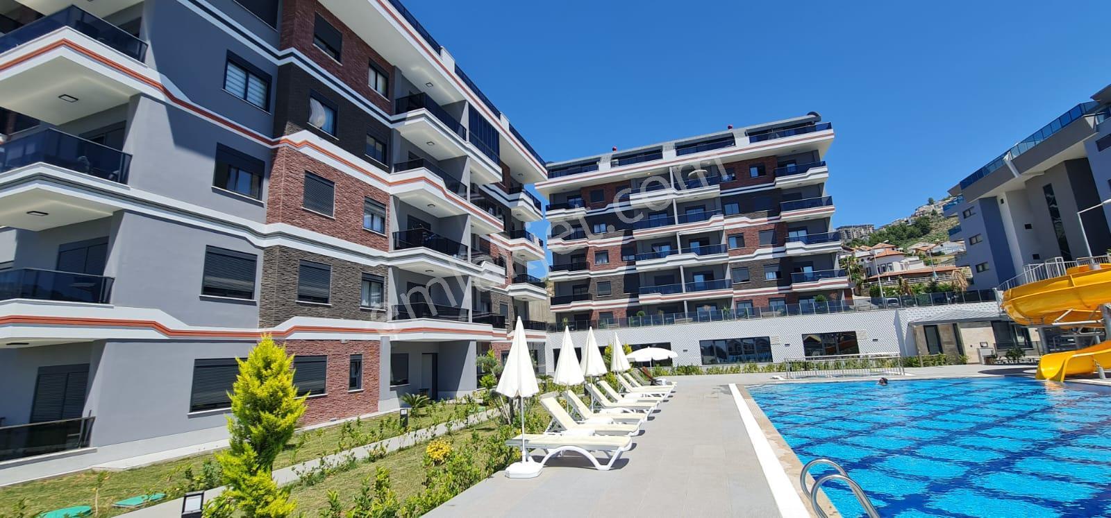 Acil Satılık1+1 Lüks Sitede Bahçeli Full Eşyalı Takas Açıktır Deniz Yakin - Görsel 17
