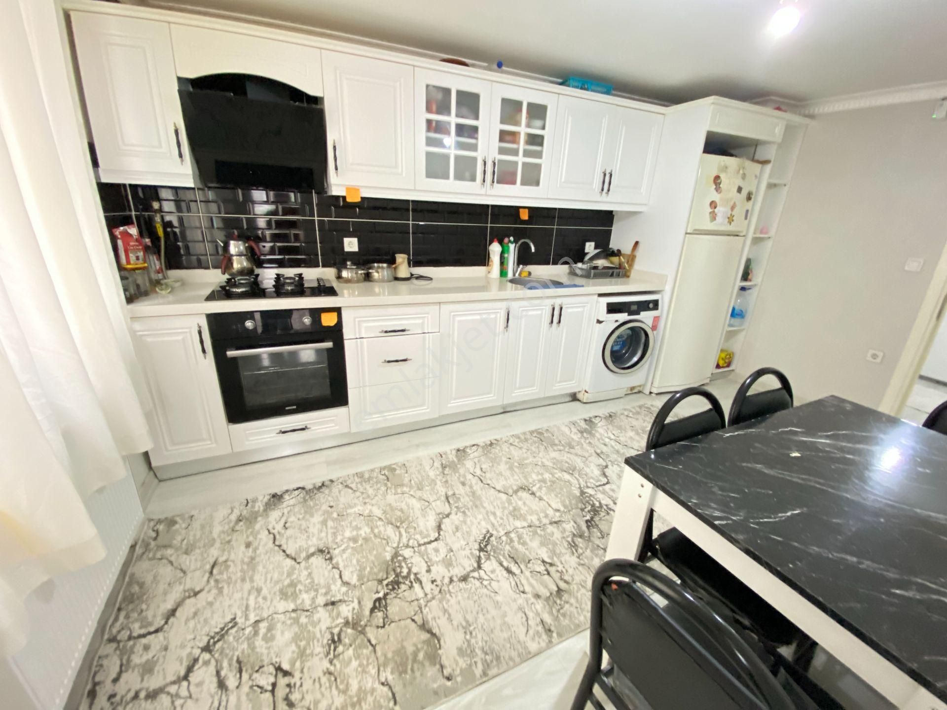 Avcılarda Metrobüse 1dk Fatura Aidat Dahil Eşyalı Apart Odalar - Görsel 16