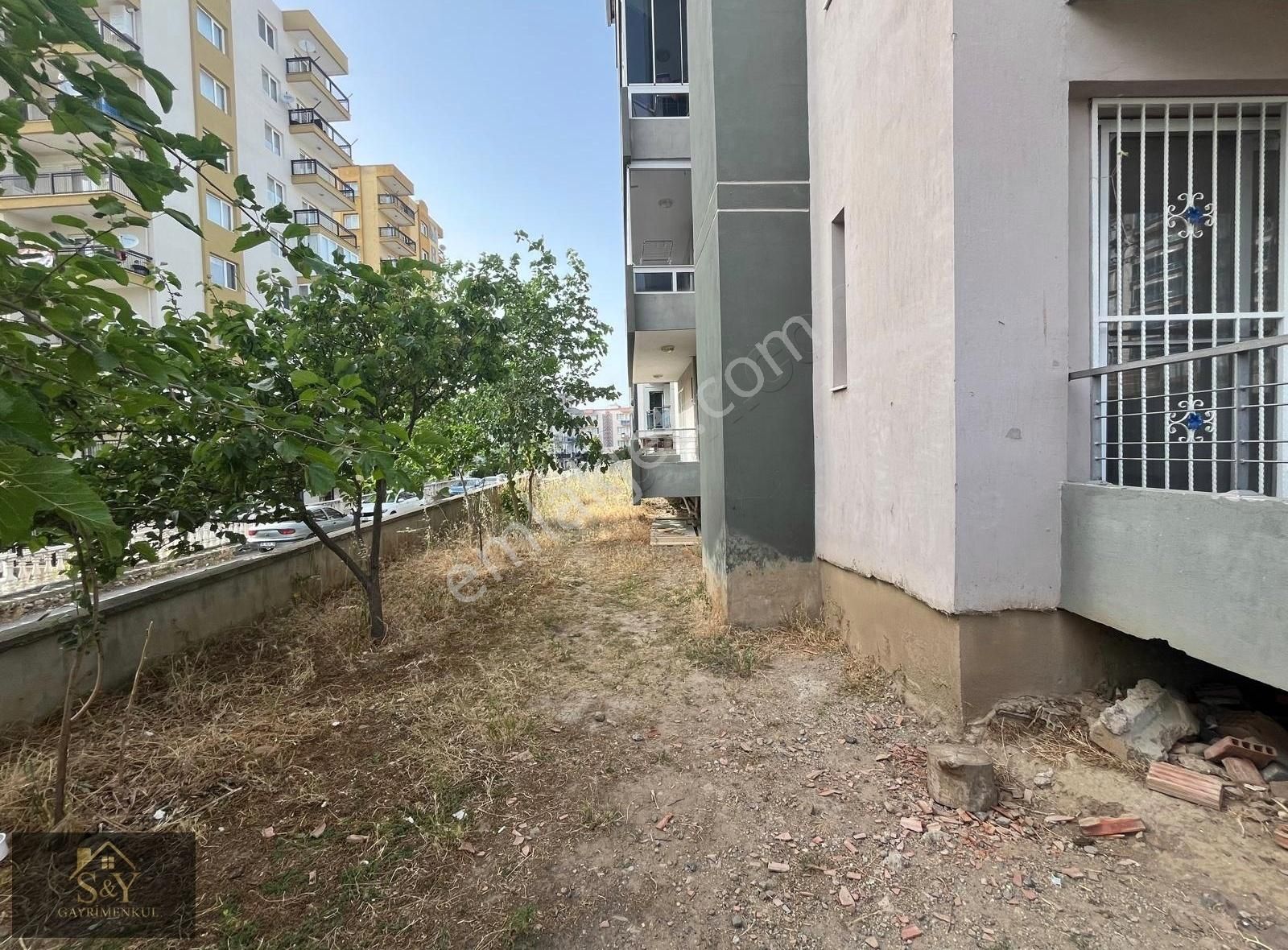 Menemen Uğur Mumcu Satılık Daire UĞUR MUMCU MAHALLESİN DE 3+1 ŞÖMİNELİ 125 M2 SATILIK DAİRE