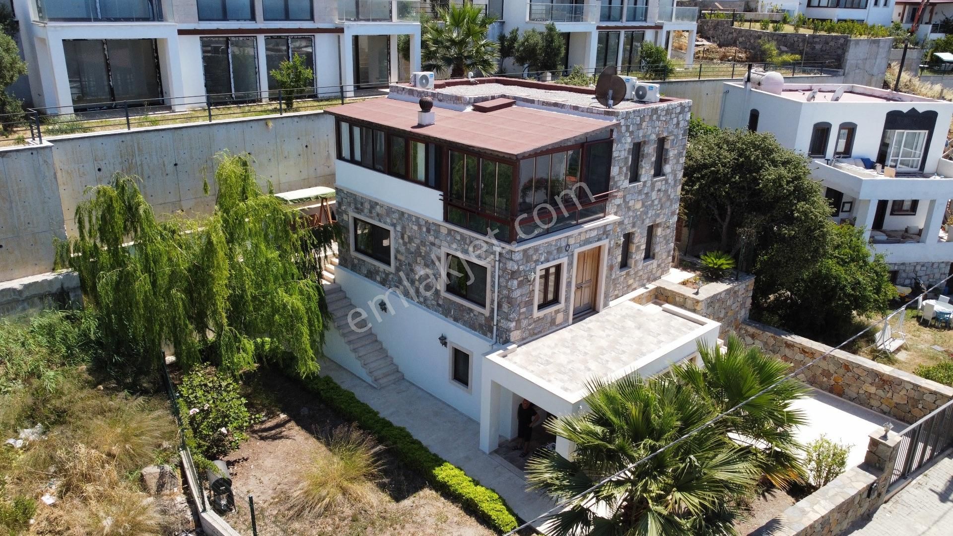 Bodrum Koyunbaba Satılık Müstakil Ev  Bodrum Gümüşlük Koyunbaba Satılık Deniz Manzaralı Müstakil Taş Villa