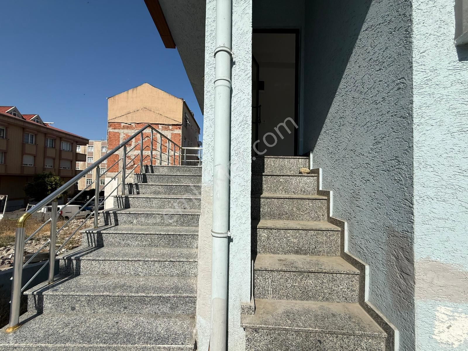 İstanbul Housedan Güngören'de Komple Satılık Ticari İmarlı Bina - Görsel 4