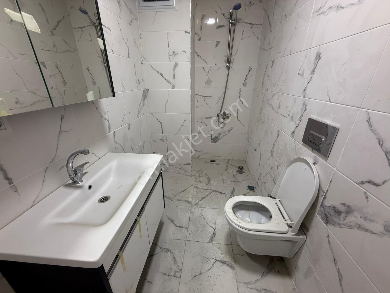 İstanbul Housedan Güngören'de Komple Satılık Ticari İmarlı Bina - Görsel 24