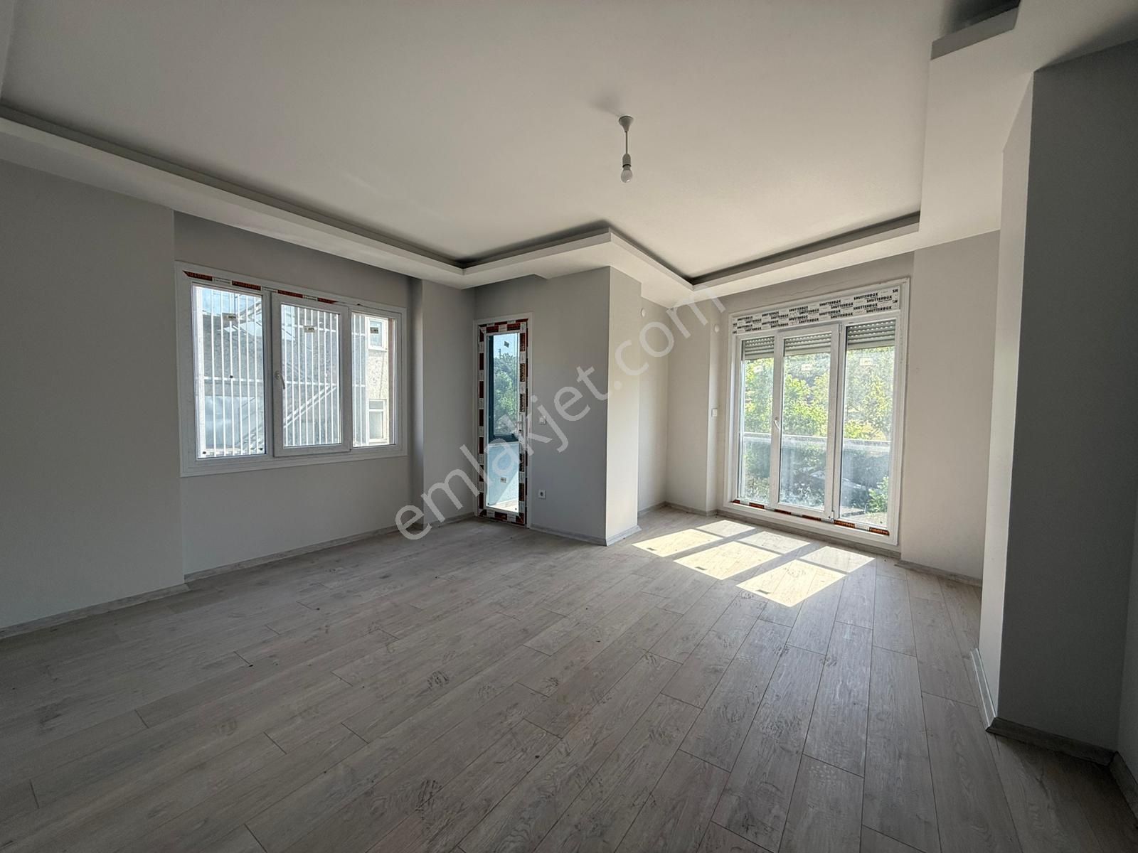 İstanbul Housedan Güngören'de Komple Satılık Ticari İmarlı Bina - Görsel 14