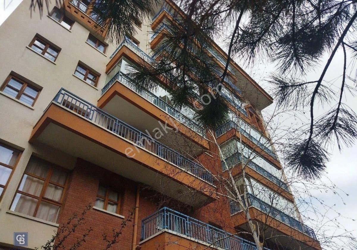 Çankaya Keklik Pınarı Satılık Daire Dikmen caddesi üzerinde 4+1 site içerisinde Villa tadında