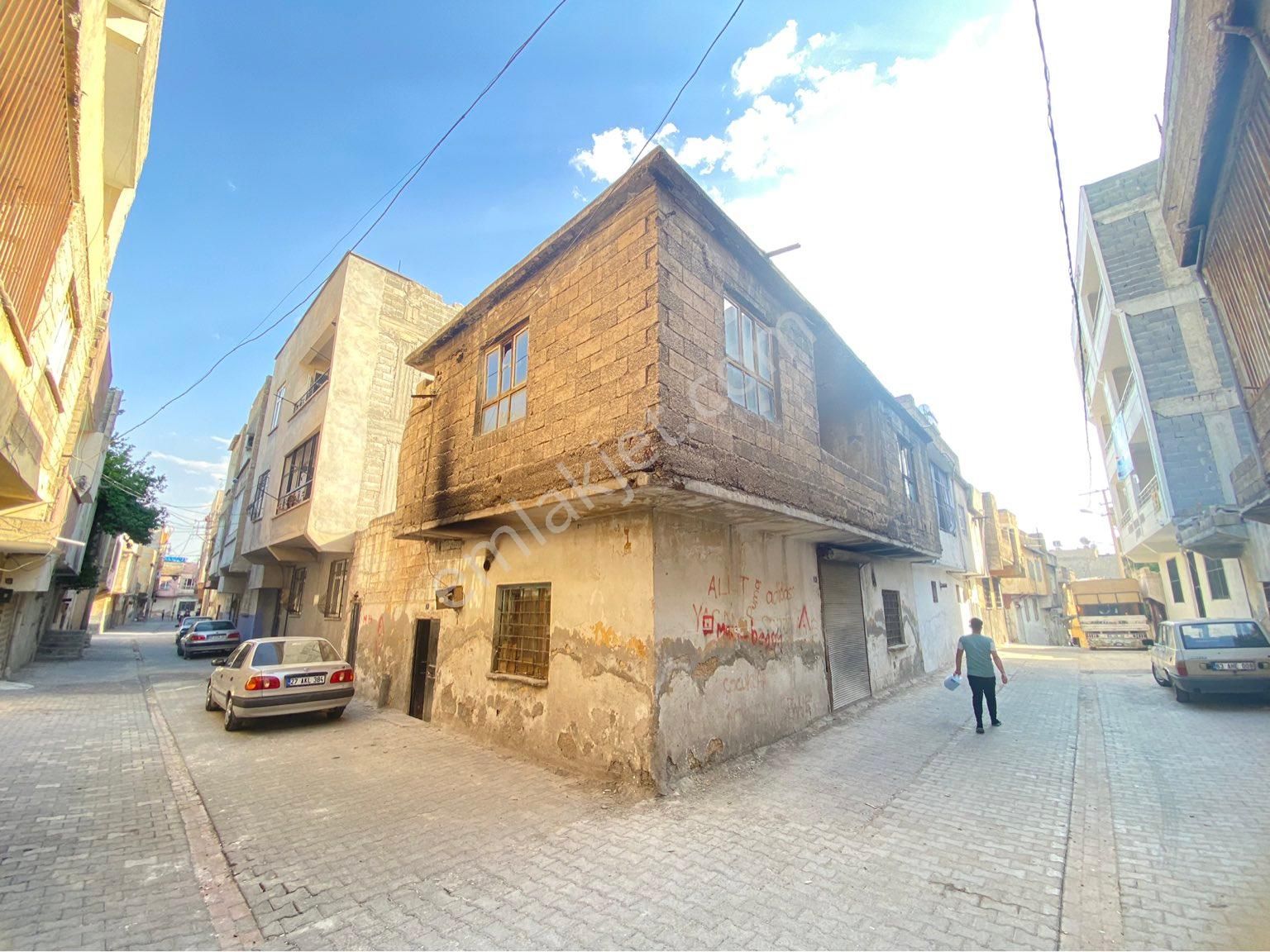 Haliliye Bağlarbaşı Satılık Daire 🏡DENİZ GAYRİMENKUL’DEN 2 KATLI RESTORE ETMEYE MÜSAİT EV 🏡