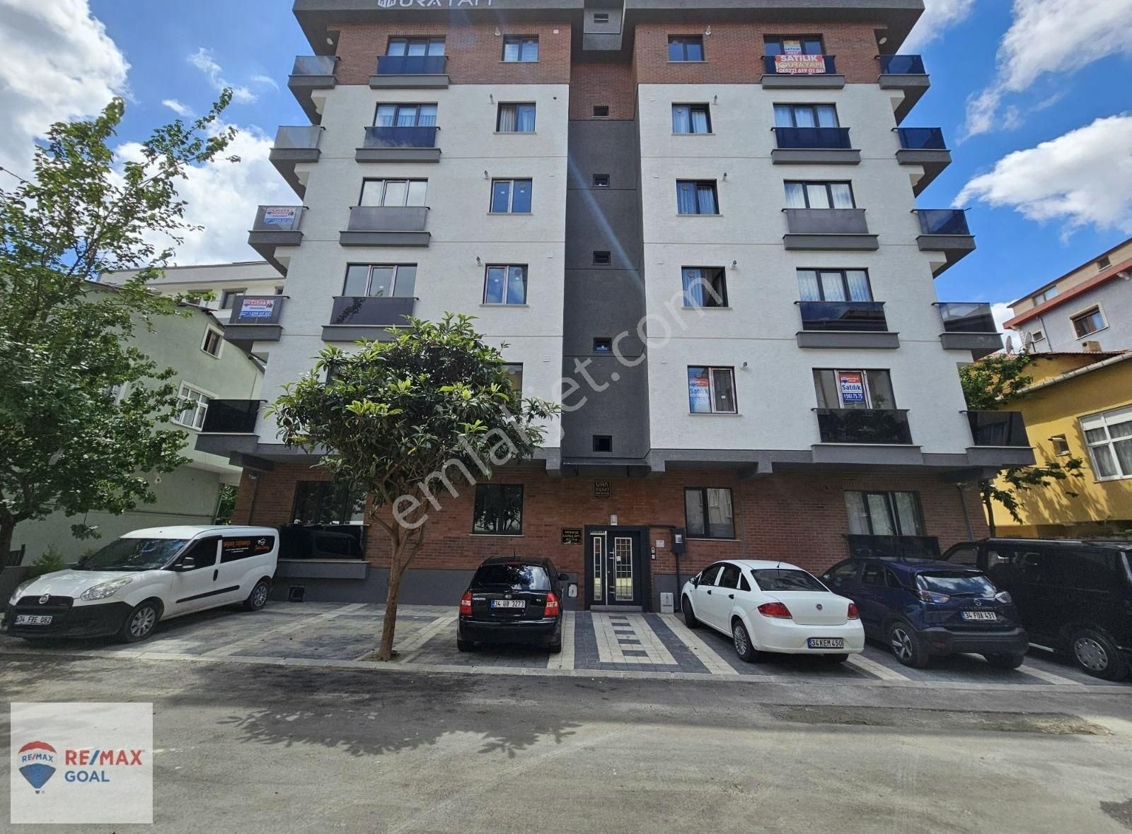 Kartal Esentepe Satılık Daire REMAX ŞİRVAN'DAN KARTAL ESENTEPE'DE ARA KAT 2+1 SATILIK DAİRE