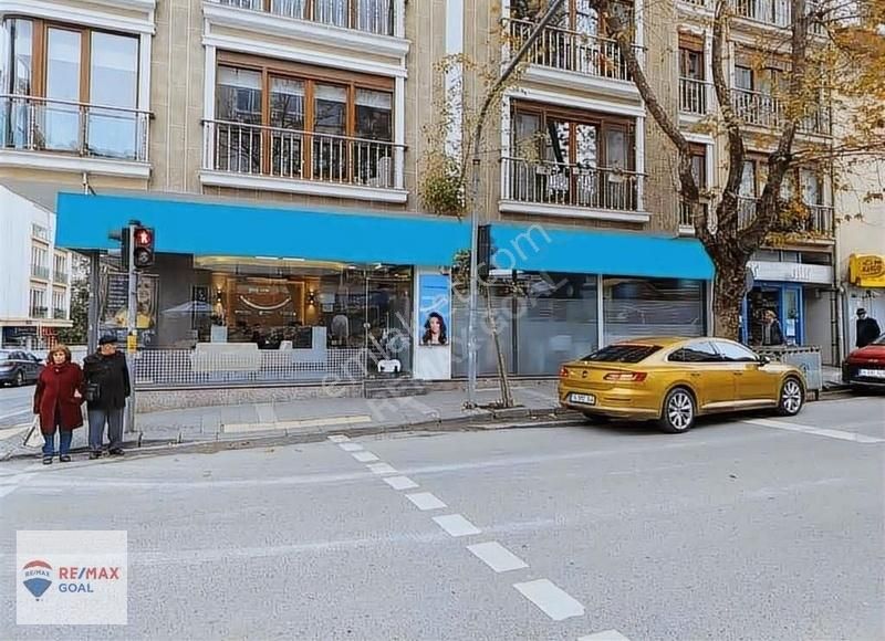 Kadıköy Erenköy Satılık Dükkan & Mağaza Erenköy Ethem Efendi Caddesi Geniş Cepheli Satılık 285 m2 Mağaza