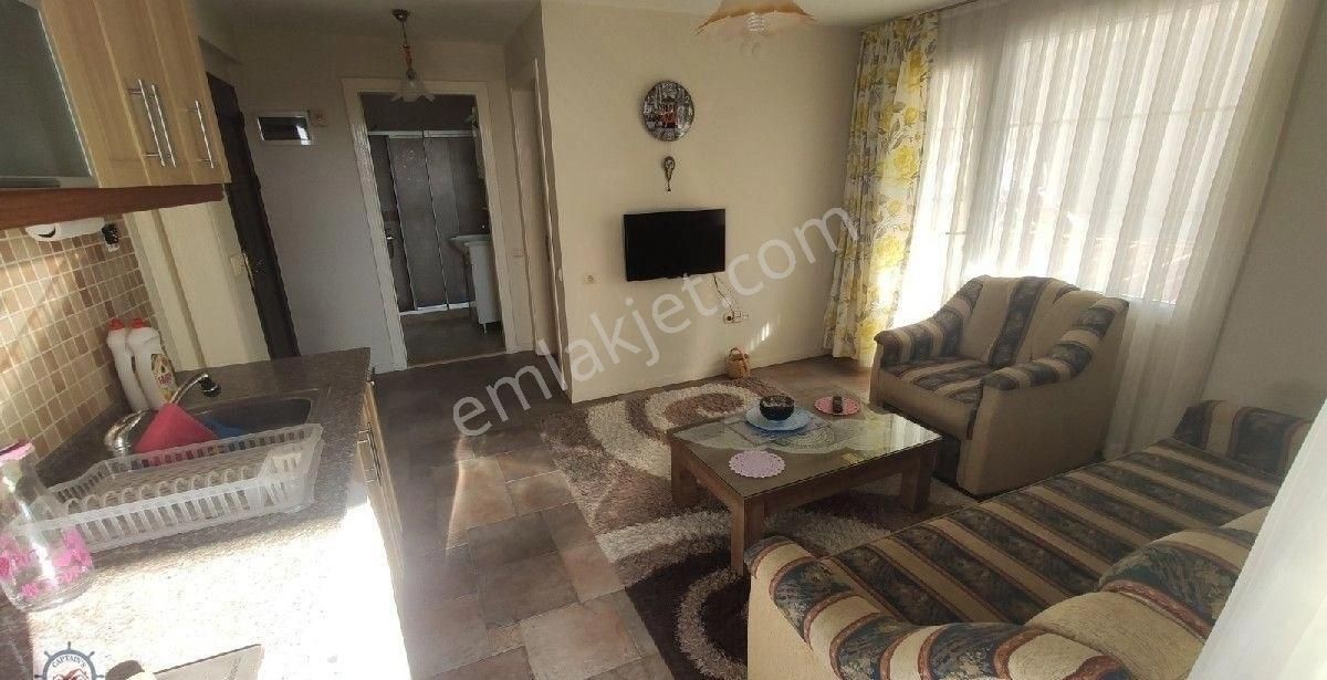 Kuşadası Cumhuriyet Satılık Daire KUSADASI CUMHURIYET MAHALLESİ SATILIK 2+1 EV