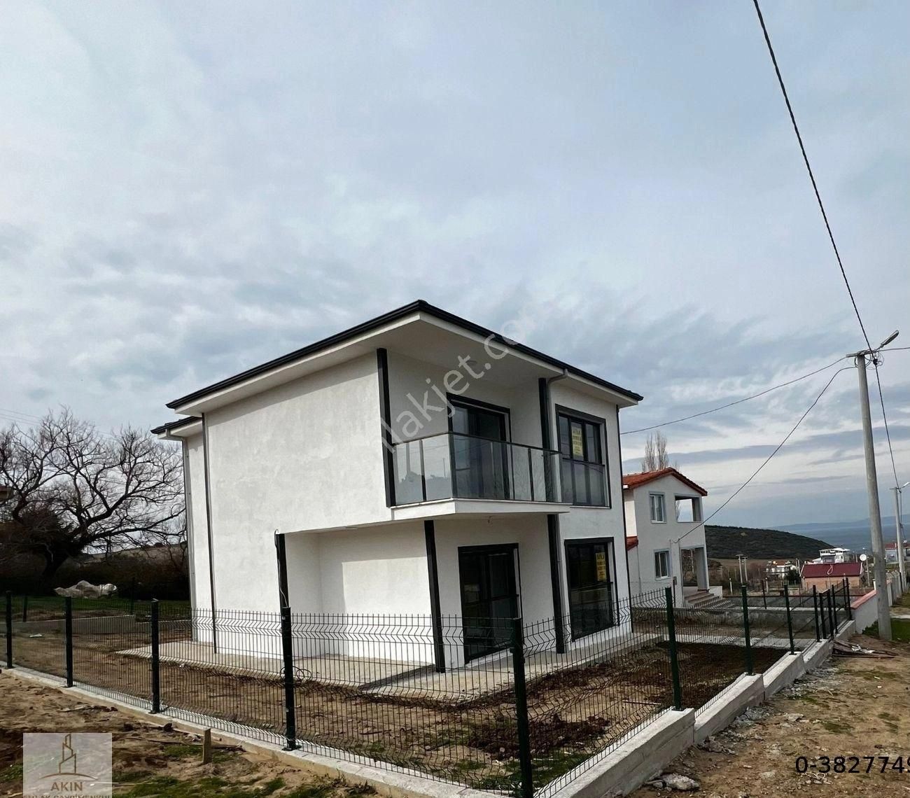 Gelibolu Güneyli Köyü Satılık Villa ÇANAKKALE  GÜNEYLİDE  DENİZ MANZARALI  4+1 SATILIK VİLLA