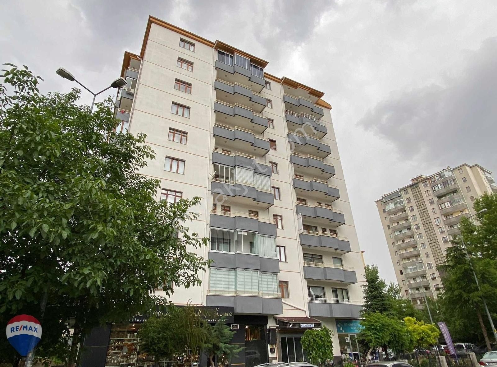 Melikgazi Köşk Satılık Daire REMAX Katılım / MUHTEŞEM LOKASYONLU 4+1 DAİRE