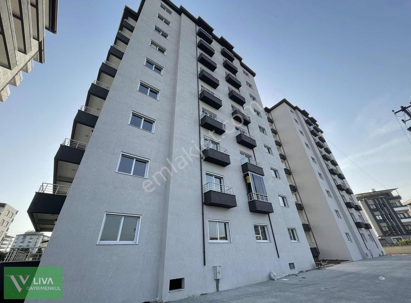 Arsuz Karaağaç Konarlı Satılık Daire Satılık 3+1 Daire Derin sitesi