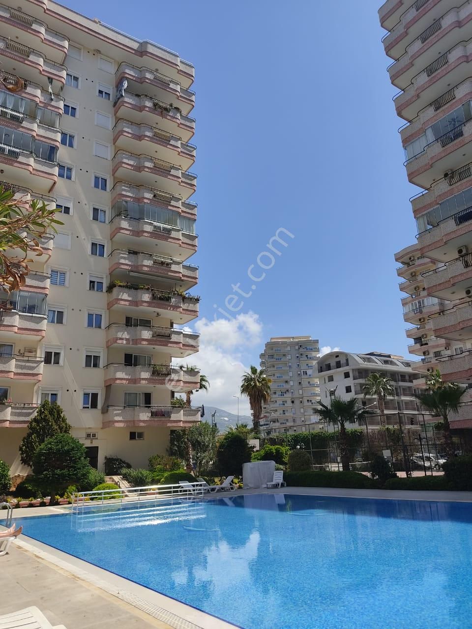 Alanya Mahmutlar Kiralık Daire  1156-MAHMUTLARDA AMERİKAN MUTFAK AKTİVİTELİ 3+1 EŞYALI KİRALIK DAİRE 25,000TL