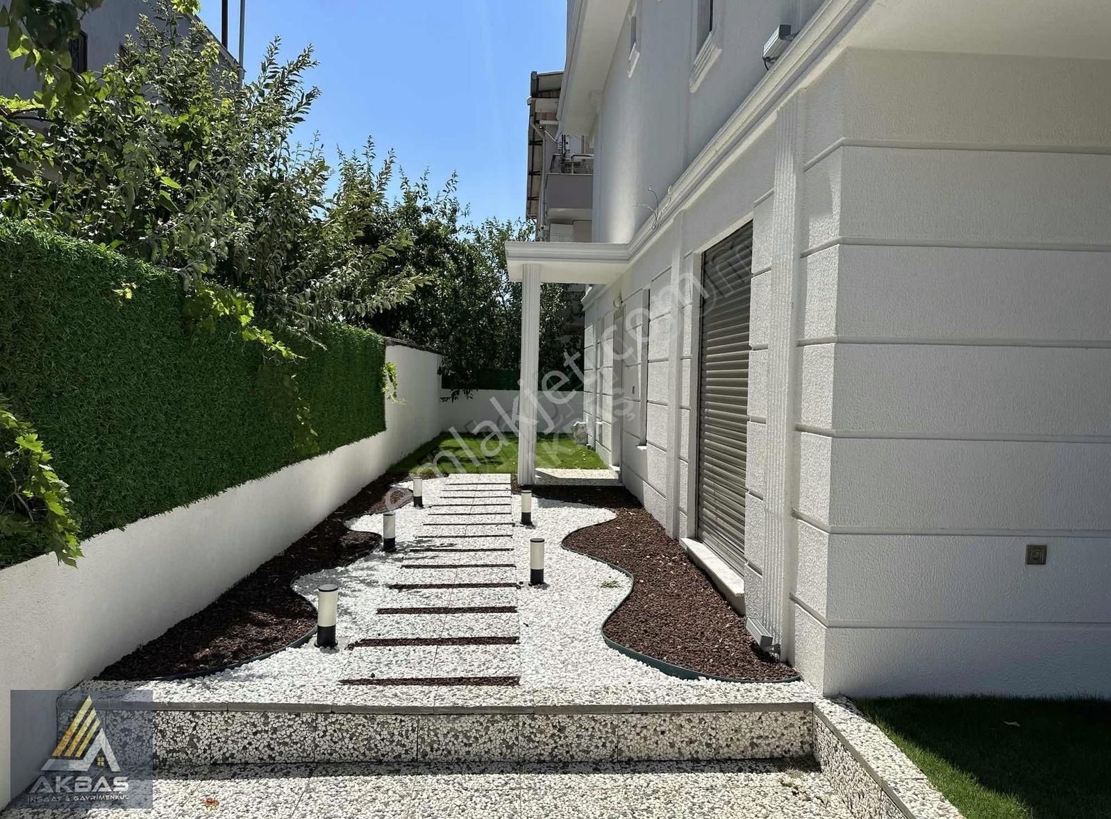 Menderes Gölcükler Satılık Villa AKBAŞ GAYRIMENKUL'DEN 4+1 190 m² SIFIR LÜKS VİLLA